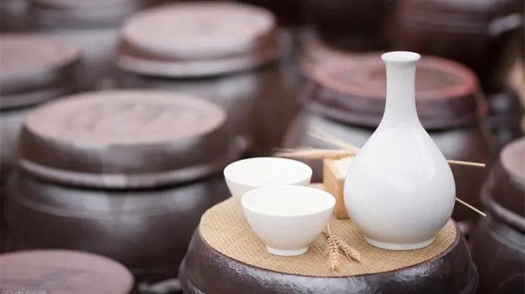 中秋节送礼送什么酒好 中秋节送什么酒给老丈人