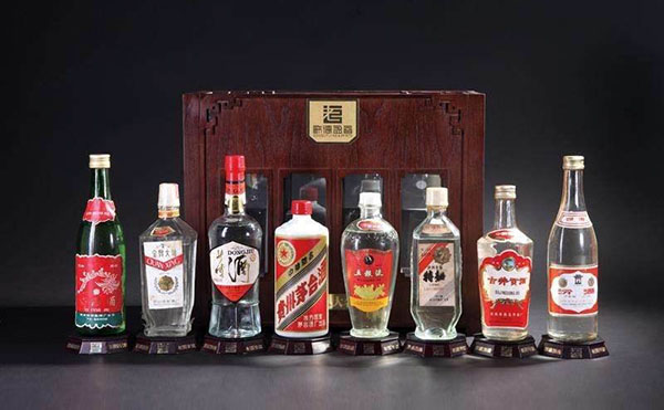 五粮液系列酒有哪些-五粮液52度价格一览表合集