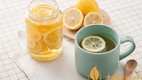 喝柠檬茶有什么好处和功效 喝柠檬茶能减肥吗