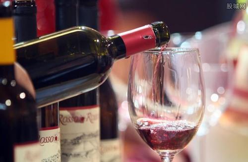 红酒回收一般多少钱 红酒回收价格查询