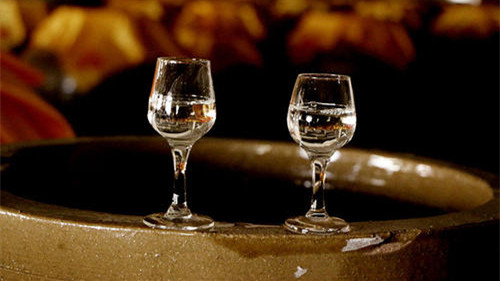 白酒回收价格一览表 白酒回收价格一般几折