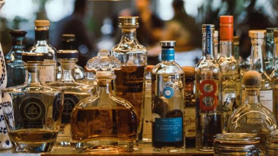 洋酒能不能放冰箱 洋酒可以长期放冰箱吗