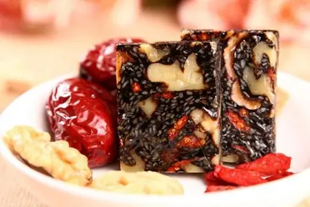 吃阿胶糕对女人有什么好处 女人吃阿胶糕的功效与作用