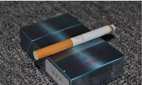 黄鹤楼游泳回归,爷爷辈最喜爱的香烟品牌