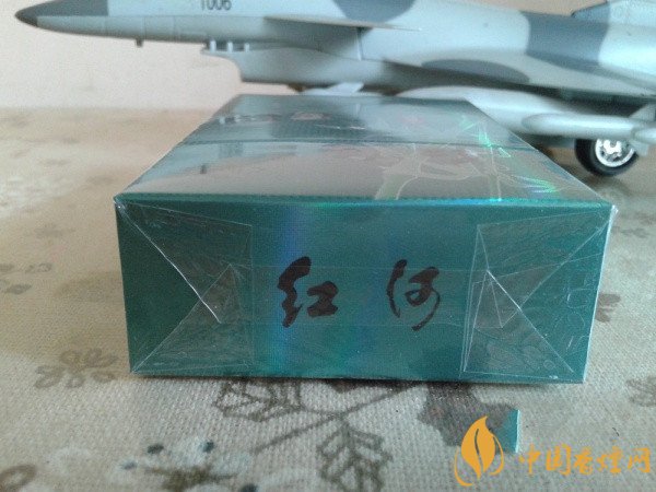 红河烟多少钱一包 红河小熊猫清和风香烟价格7.5元/包