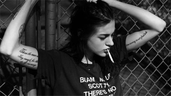 女士烟爆珠型哪种好抽 市面上常见的女士(水果味)爆珠烟