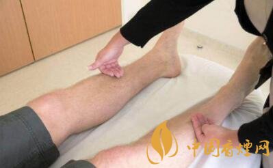 脉管炎是由吸烟引发的 吸烟是脉管炎的主要诱因！