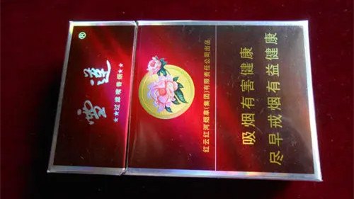 雪莲红精品香烟多少钱一包 雪莲红精品烟价格图片