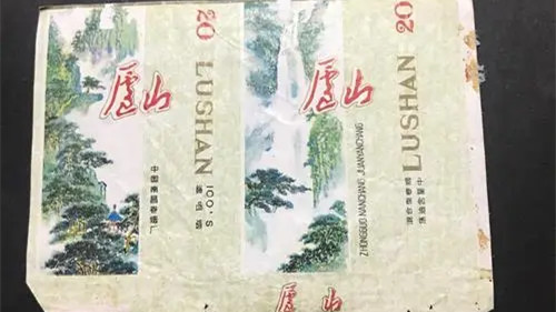 软庐山多少钱 庐山软包香烟价格一览