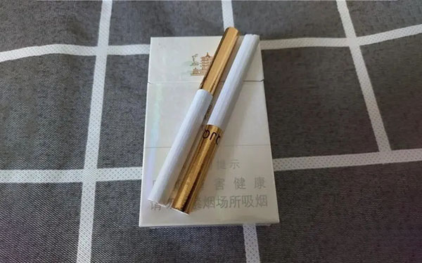 黄鹤楼硬盒多少钱一包2025香烟价格表图