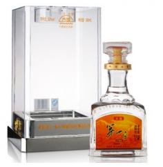 46&deg;新疆第一窖古城王窖银典500ml