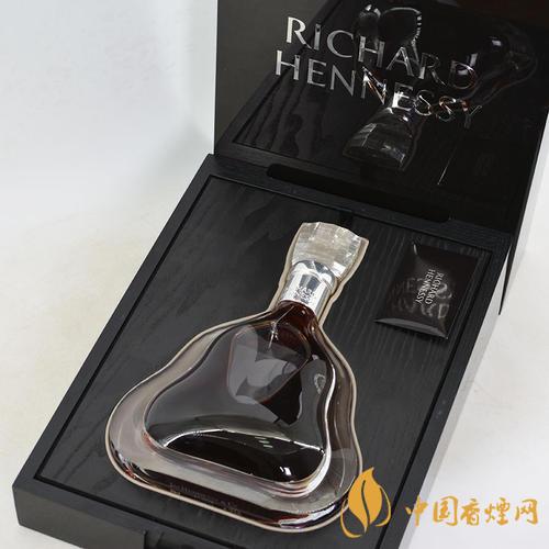 轩尼诗李察干邑白兰地价格 轩尼诗干邑白兰地怎么样